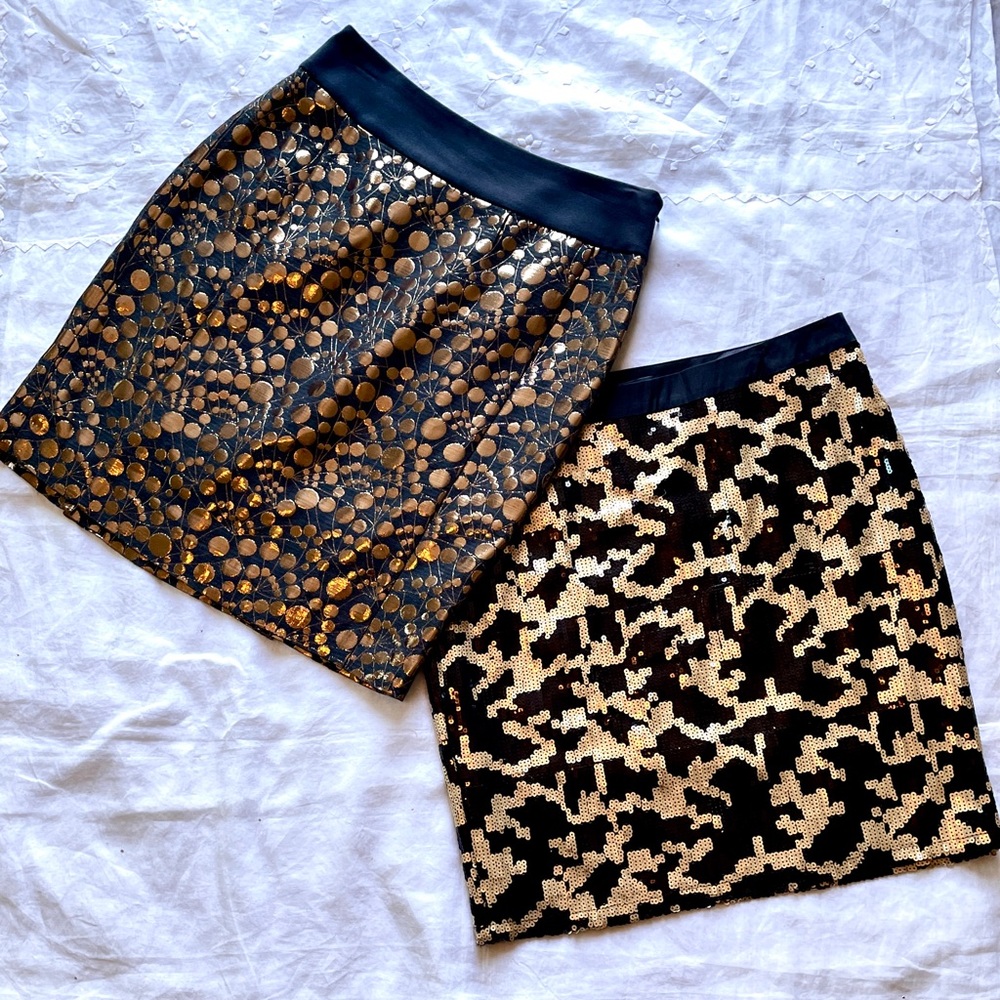 BCBG & The Limited - 2 Vintage Holiday Pencil Skirts SZ 10 - Black & Gold